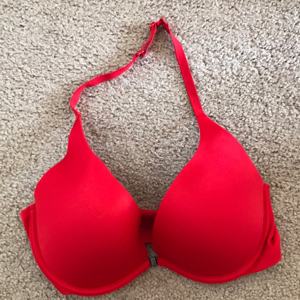 Victoria’s Secret Starlet halter bra